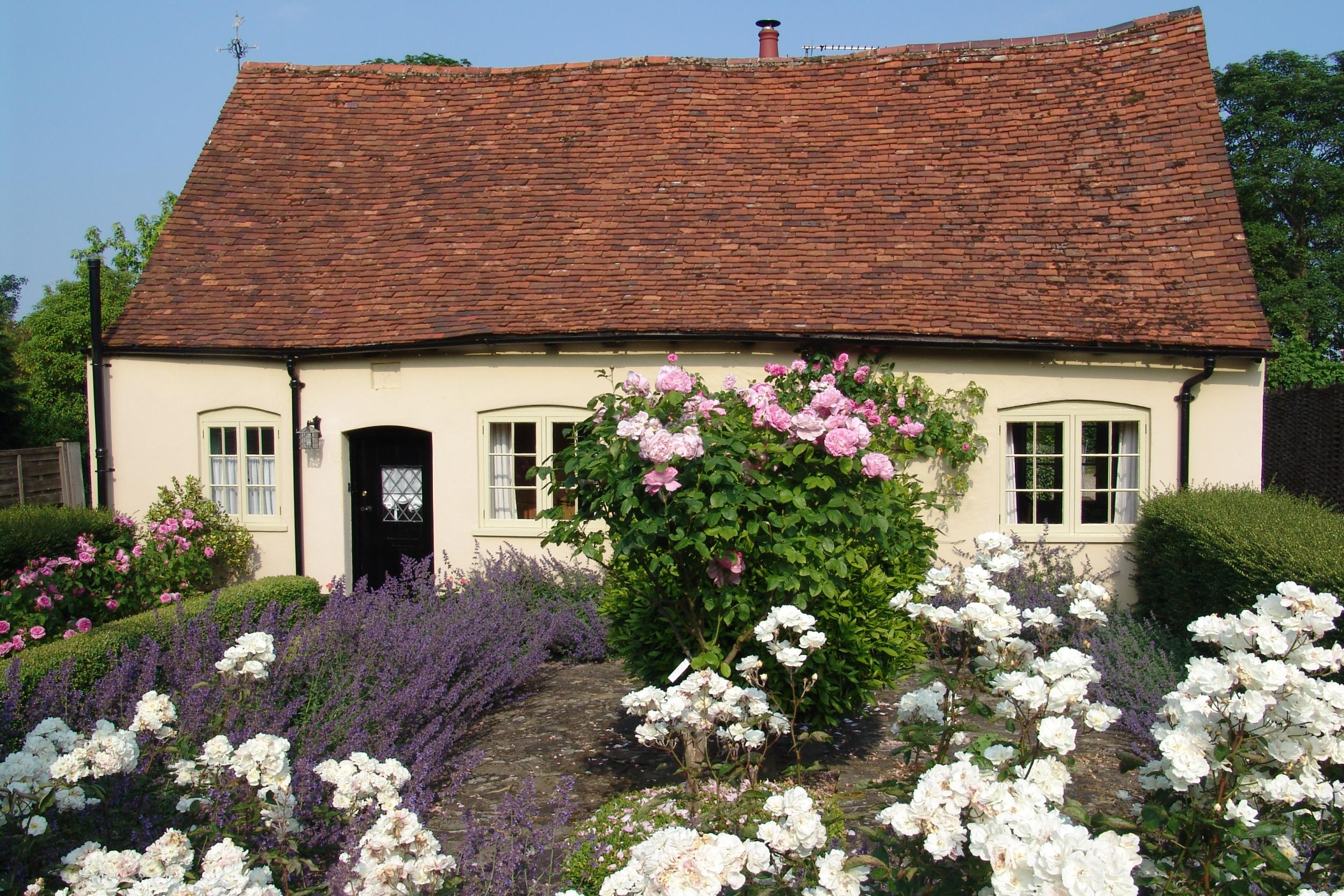 Blaize Barn is a grade II-listed cottage