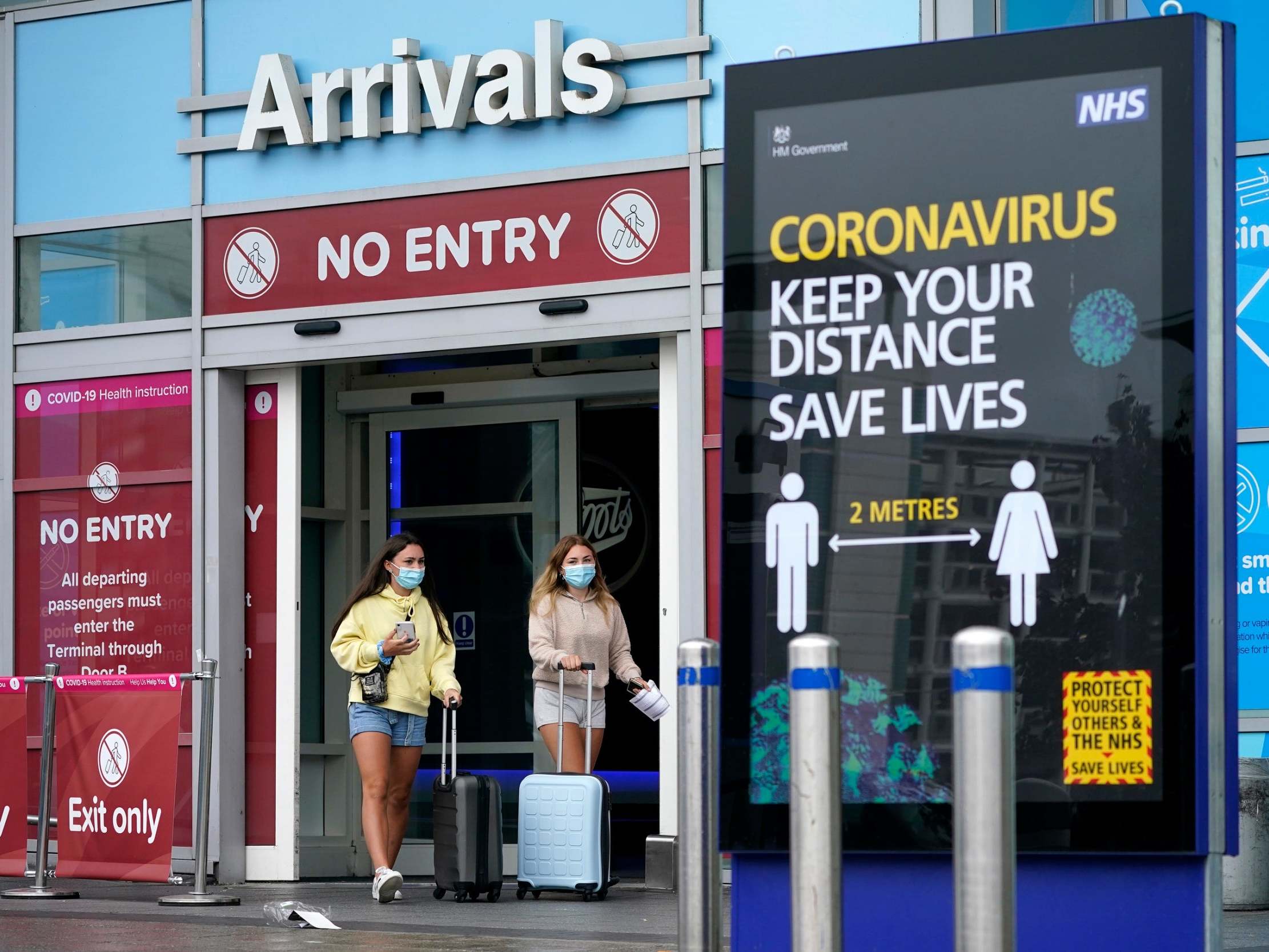 Coronavirus news – live: More holiday hopes dashed as UK warns against travel to Spanish islands and Jet2 suspends all flights to mainland