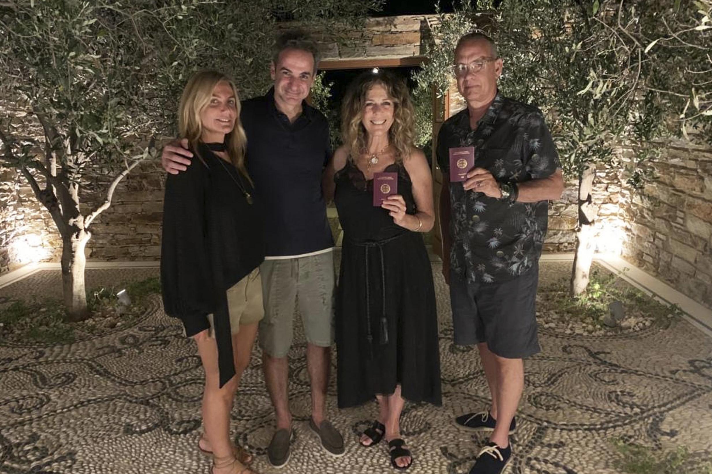 Tom Hanks and Rita Wilson granted Greek citizenship for wildfire relief work