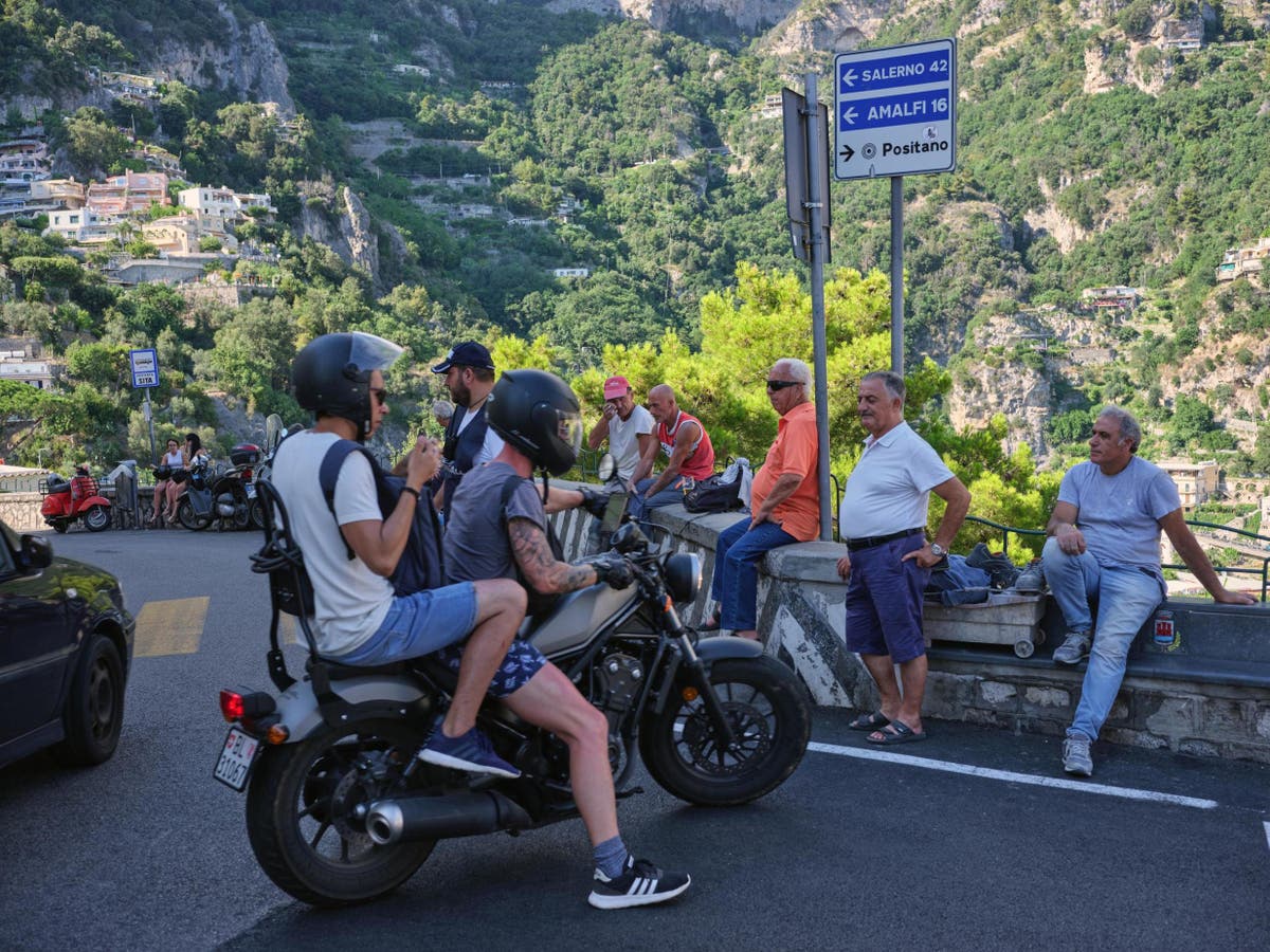 Without tourism, the glamorous Amalfi coast is slipping into poverty