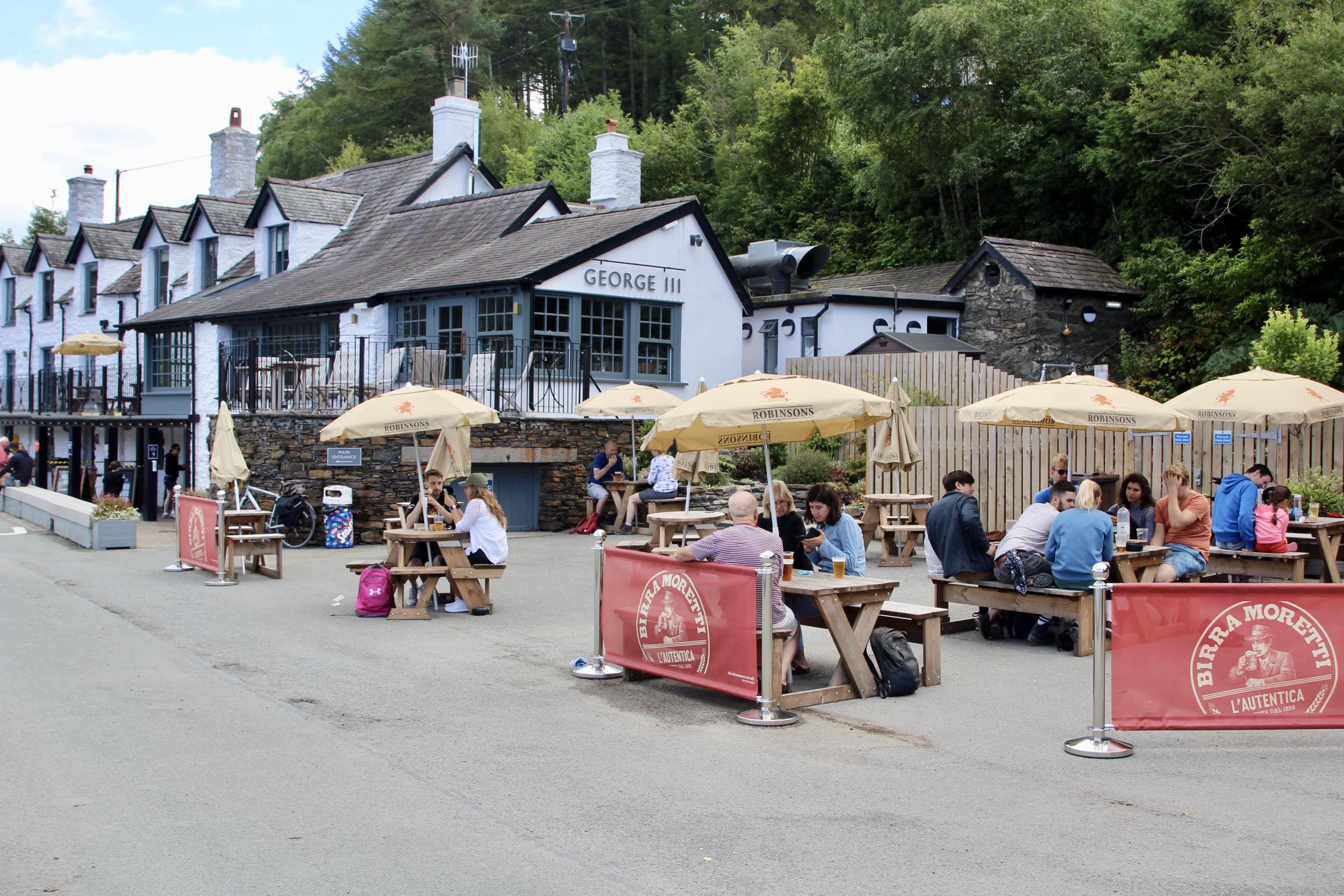 Al fresco dining in Dolgellau