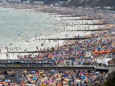 English beaches remain packed as infections climb and lockdowns return