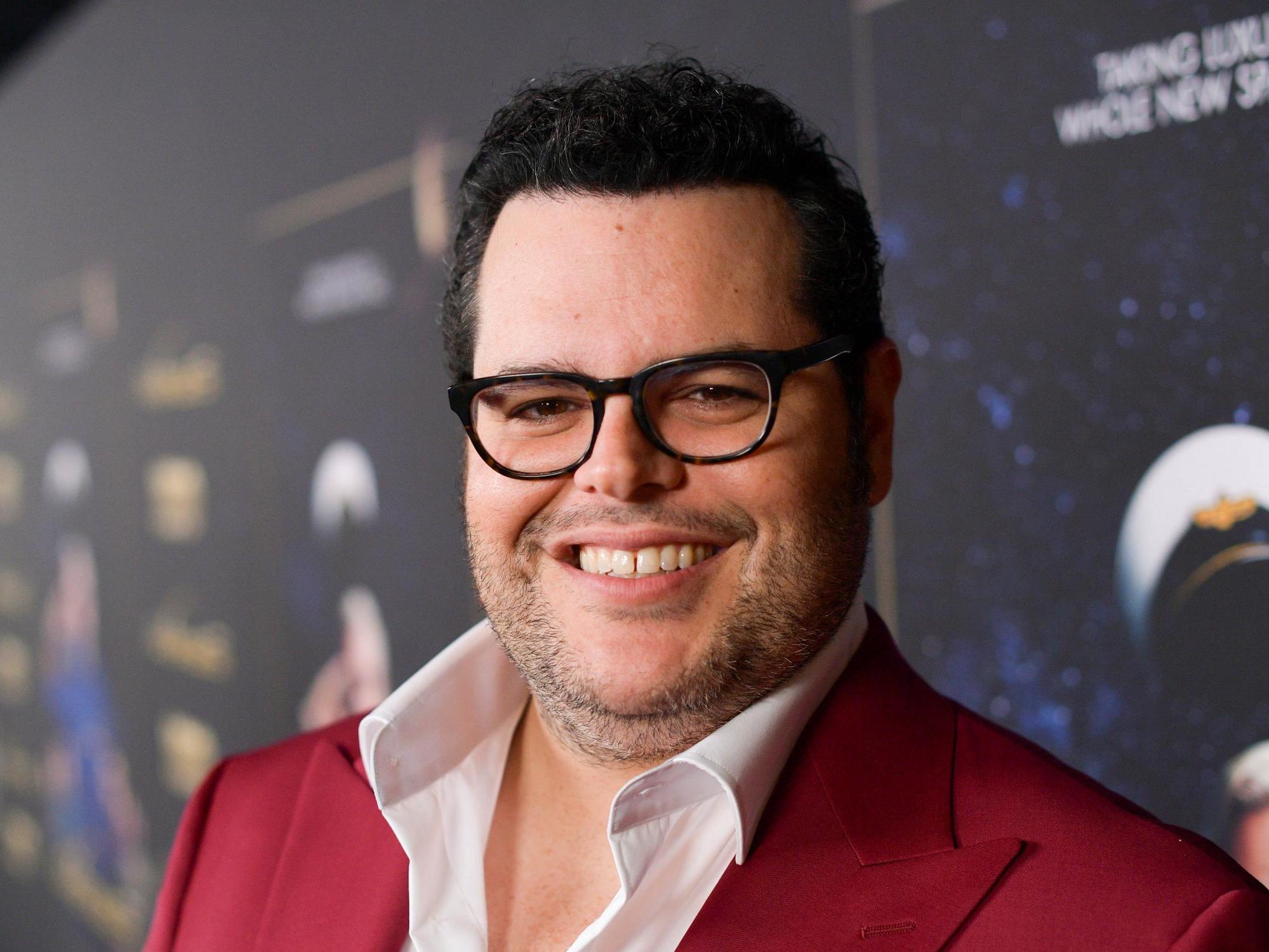 TikTok ban Josh Gad tells upset users to show Trump you 