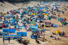 ‘Ignorant’ tourists criticised for refusing to wear masks in Cornwall