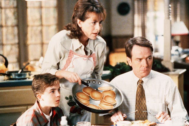 <p>Frankie Muniz, Jane Kaczmarek y Bryan Cranston en ‘Malcolm el de enmedio’.</p>