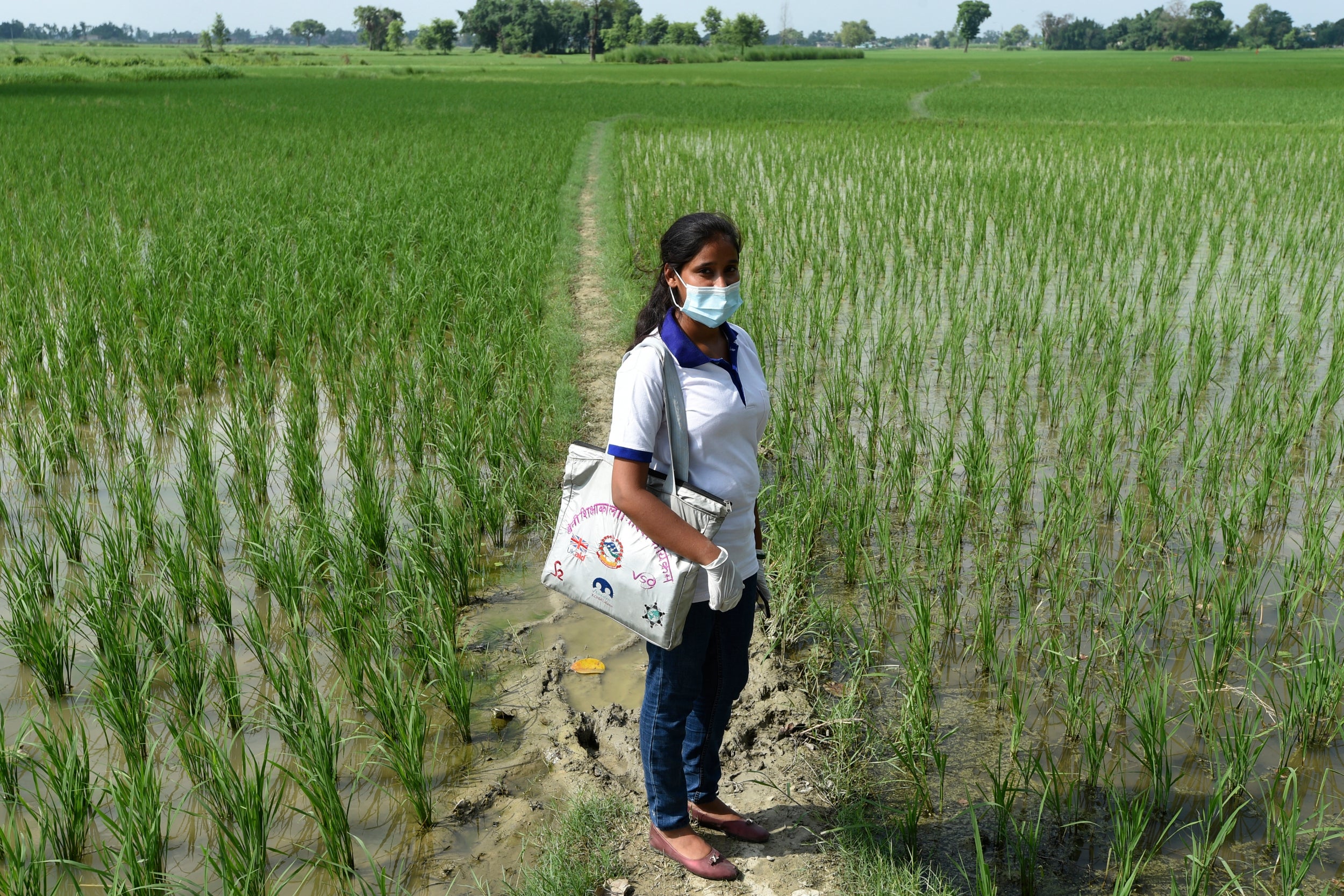 ‘Big sister' Muni Gupta says: ‘Currently, we are living in a fear of coronavirus infection. Ever since Covid-positive cases have been found in my community, the fear has increased in people. During this lockdown, I am regularly in contact with all of my little sisters through mobile phone. I have been raising awareness about Covid-19 which I received from online training provided by the Sisters for Sisters project. As the lockdown eased, I was able to support the girls in their school lessons’