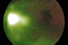 Martian sky seen 'pulsing in ultraviolet light' by Nasa spacecraft