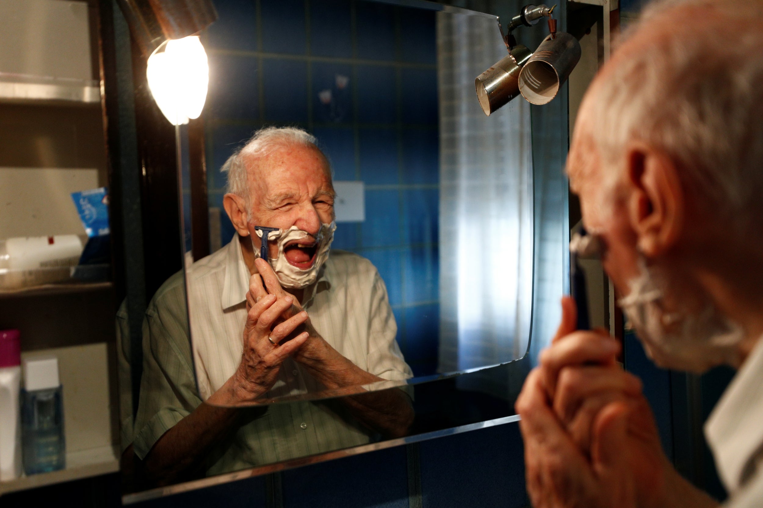 Shaving for graduation