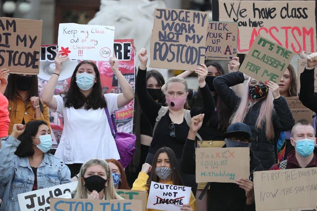 Pupils in Scotland protest at this year's method of producing exam results