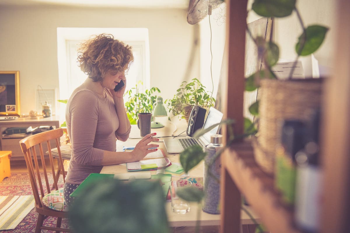 Most who work from home want to keep doing it, study finds