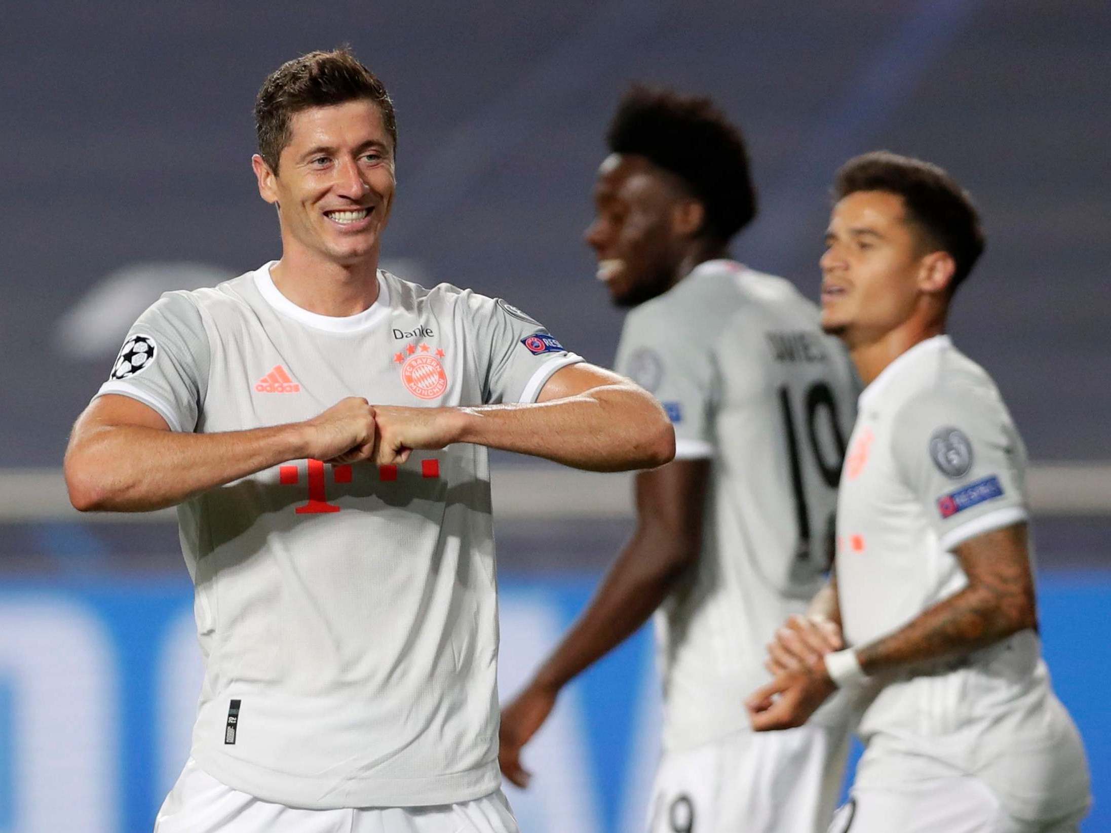 Robert Lewandowski celebrates scoring Bayern's sixth goal