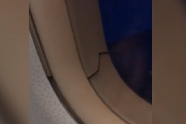 Passenger spots crack in plane window