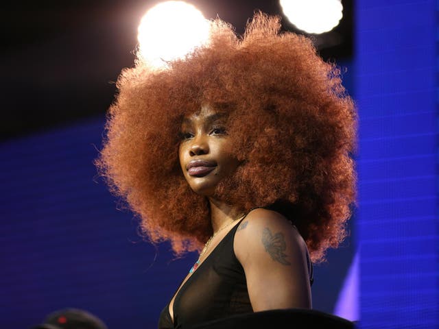 SZA performing in 2019