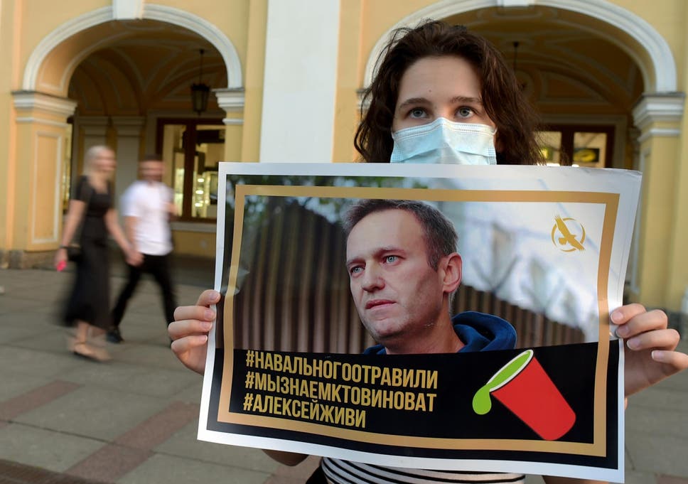 Alexei Navalny: Russian opposition politician remains in coma ...