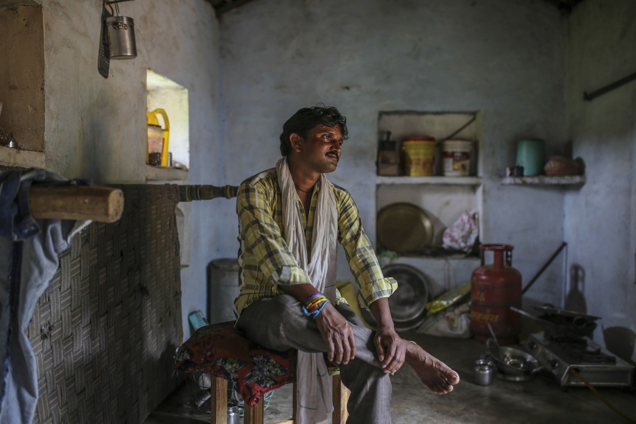 Raju Banskar, a construction worker in Khiriya Chhor village, Uttar Pradesh