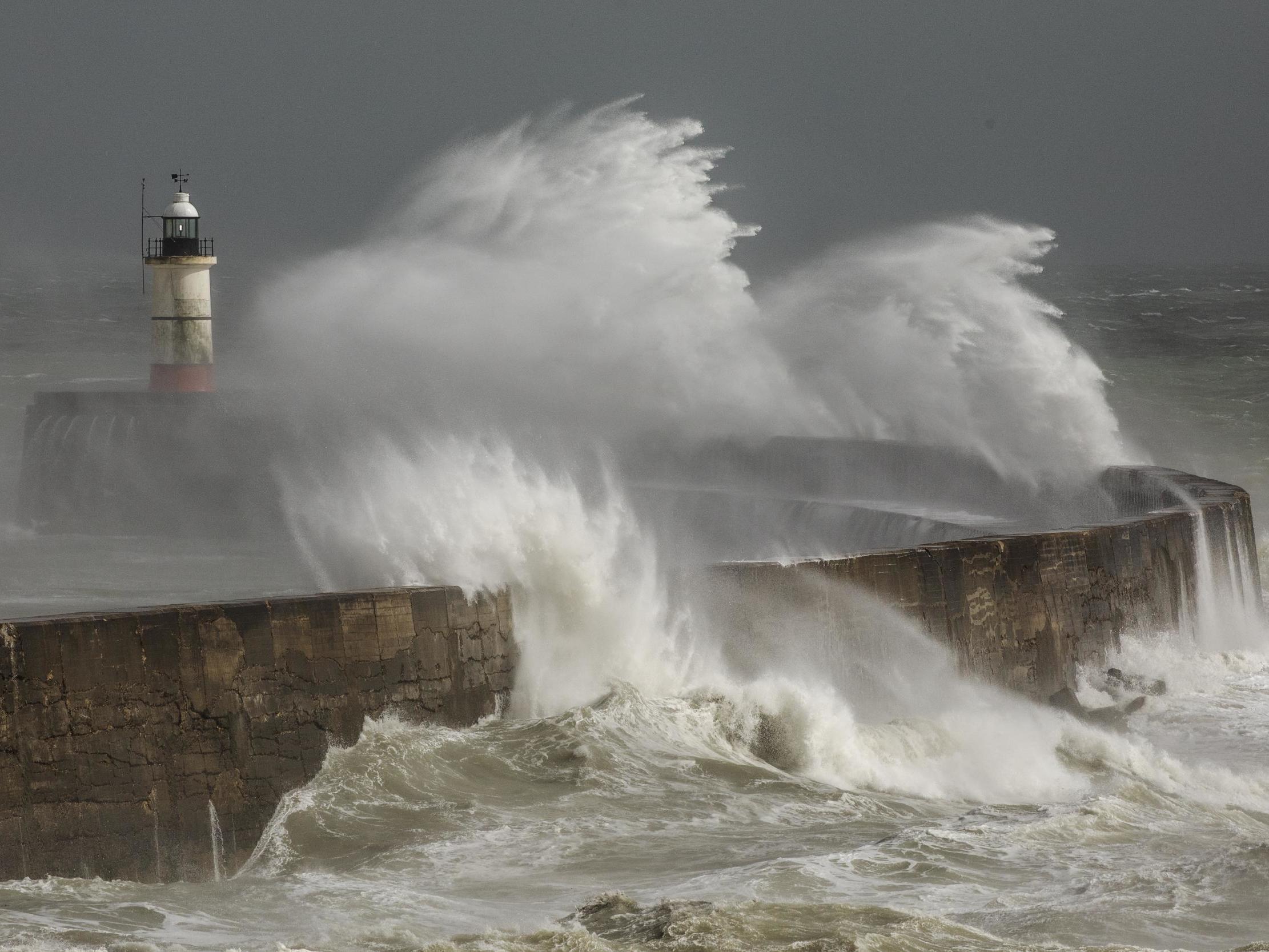 Strong winds are to hit the UK along the coastline