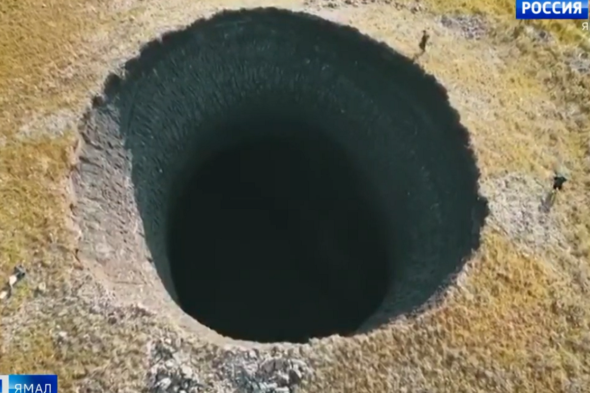 Huge explosion leaves crater 165ft deep in Arctic tundra following