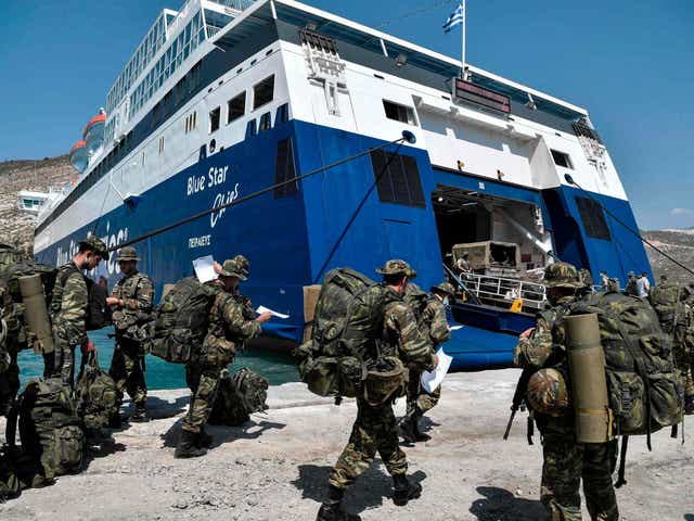 Los funcionarios griegos dijeron que los soldados fueron enviados a la isla como parte de una 'rotación de rutina'