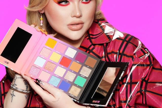 After her last eyeshadow collaboration ended in controversy in 2016, does the new launch live up to expectations? We find out