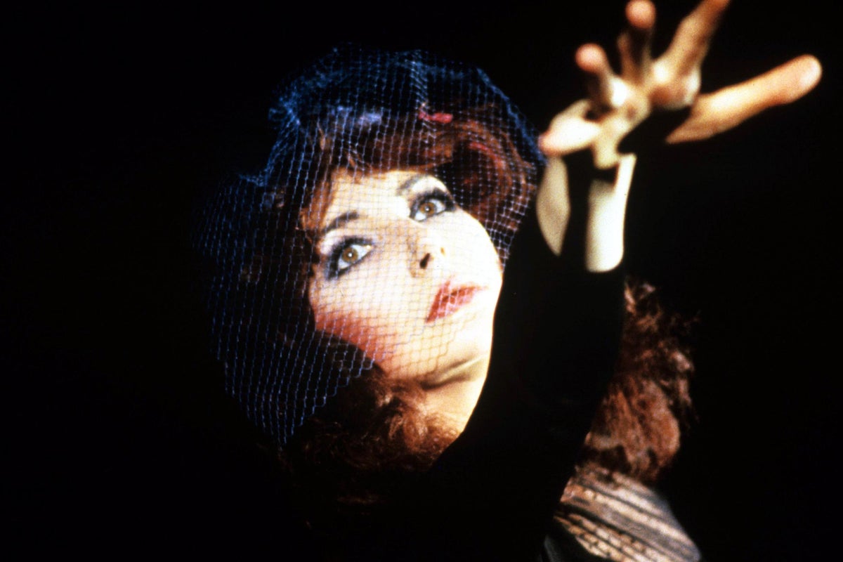 Kate Bush reacts to ‘Running Up That Hill’ soaring up charts | The ...