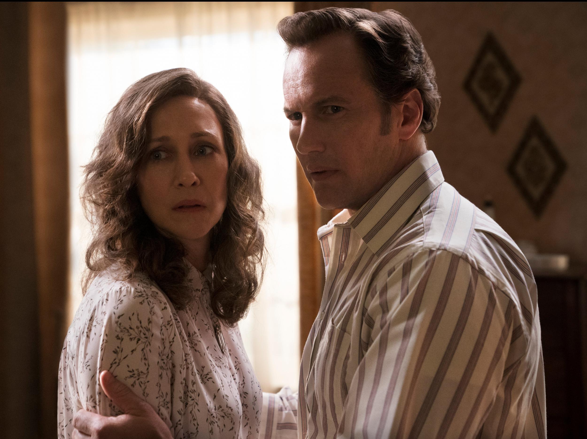 Os investigadores paranormais Ed e Lorraine Warren, interpretados por Patrick Wilson e Vera Farmiga, na franquia ‘Conjuring’