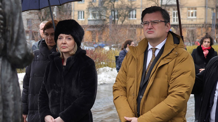 Watch live as Liz Truss and Ukrainian foreign secretary deliver a speech warning Russia