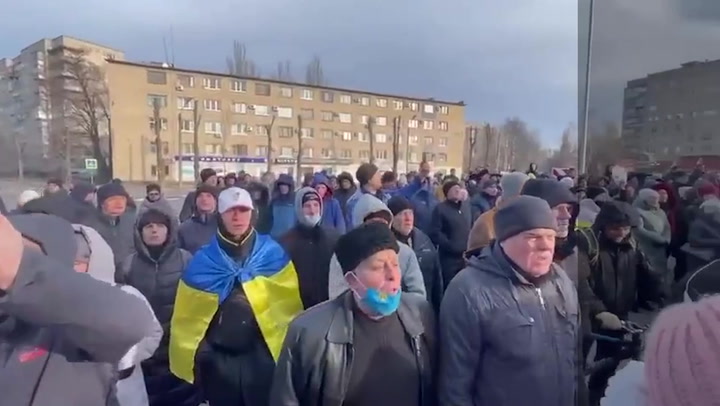 Melitopol residents demand release of mayor Ivan Federov after kidnap by Russian troops