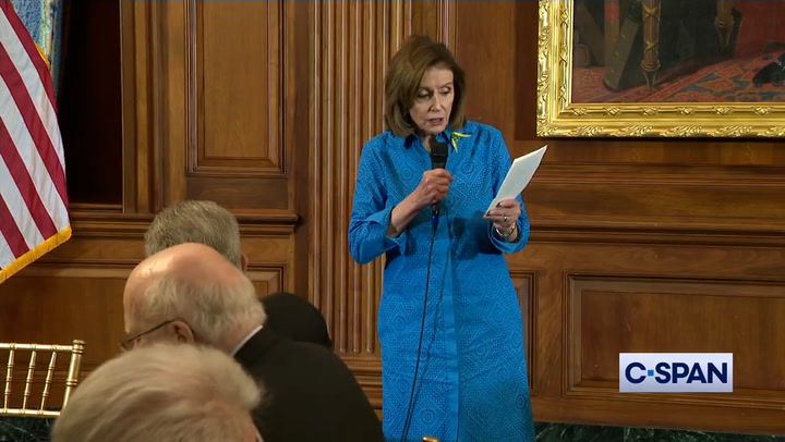 Nancy Pelosi reads out poem written by Bono to honour Ukraine