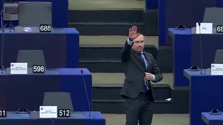 Bulgarian MEP to give Nazi salute in European Parliament