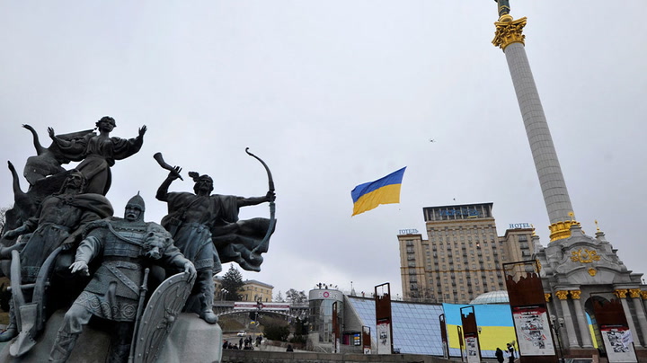 Watch live footage of Maidan square in Kiev amid Russia tensions
