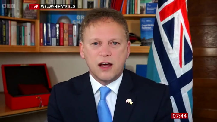 Grant Shapps says UK has ‘impounded’ private jet under new Russia sanctions