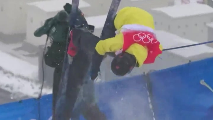 Jon Sallinen smashes into camerman during halfpipe mishap at Winter Olympics