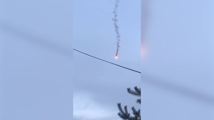 Ukrainian forces reportedly shoot down Russian SU-34 outside Izyum