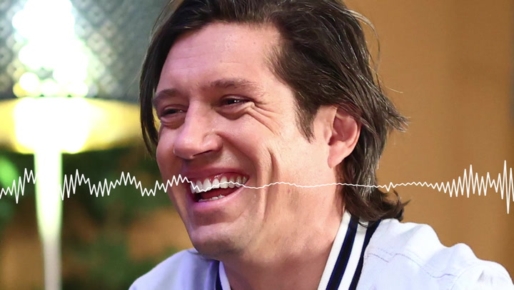Vernon Kay confuses Jimmy Somerville for Jimmy Savile live on Radio 2