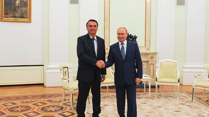 Putin meets with Brazil president Bolsonaro amid Ukraine invasion fears